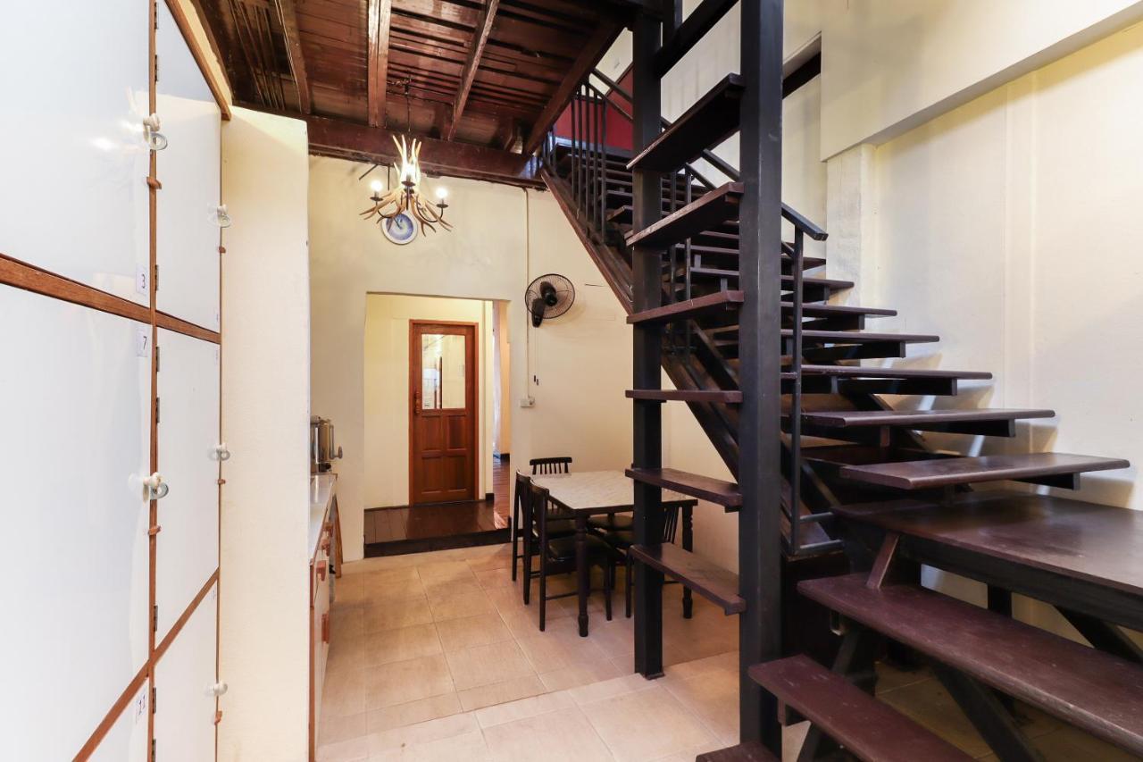 My Space Hostel Chiang Mai Bagian luar foto